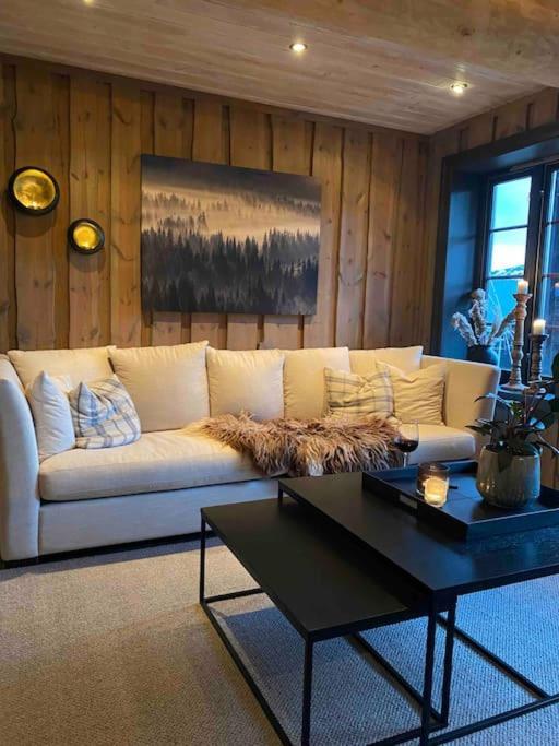 סטראנדה Roalden Mountain Lodge מראה חיצוני תמונה